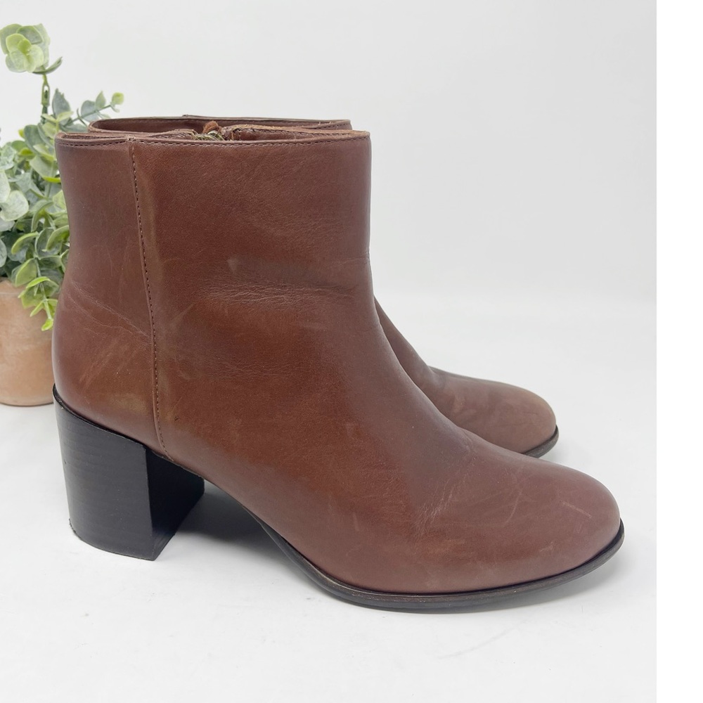 Johnston & Murphy Camel Leather Block Heel Booties